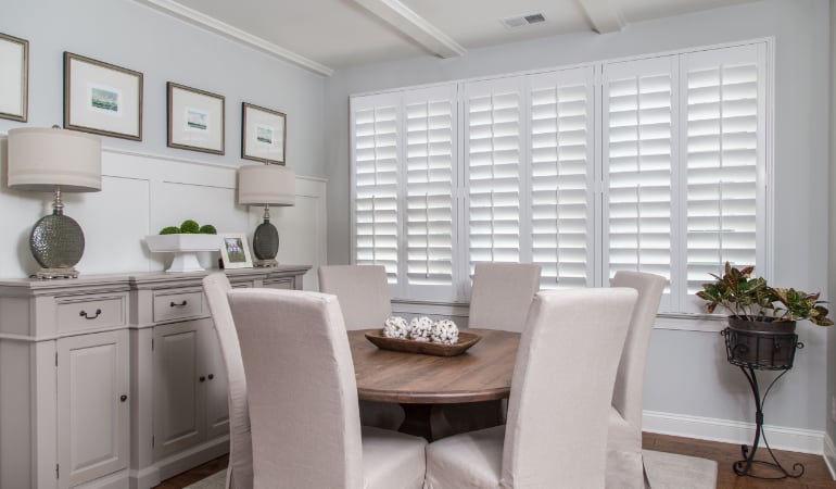  Plantation shutters in a Fort Lauderdale dining room.